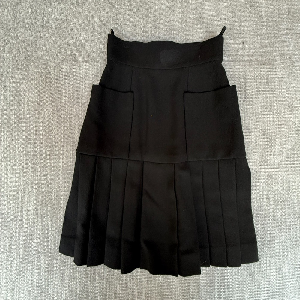 Vintage Chanel Boutique Mini Skirt Womens 34 Black Wool Pleated Gothic Back Zip